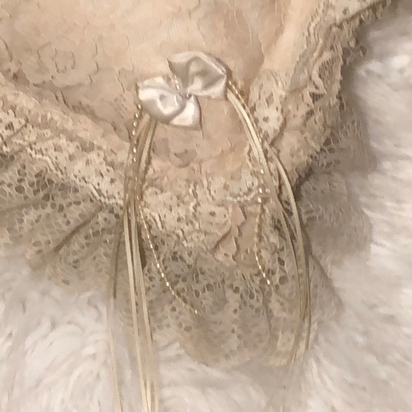 VINTAGE WEDDING LACE CREAM RING BEARER PILLOW - Picture 3 of 7